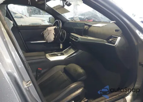 2023 BMW 3 Series M340I xDrive z USA, uszkodzony, nr VIN 3MW49FF07P8D52751